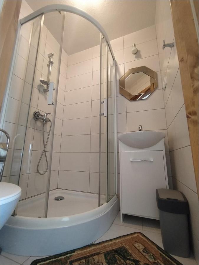 Pokoje Goscinne U Babuni Bukowina Tatrzańska Exteriör bild